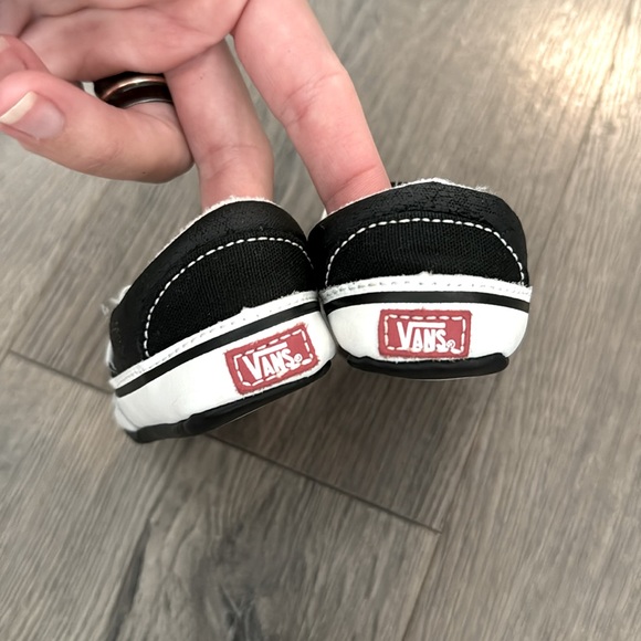 Infant Vans - Picture 2 of 3